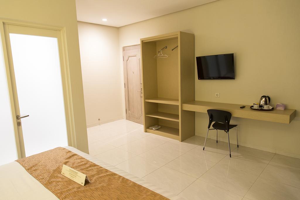 Gm253 Hotel Jembel Rum bild