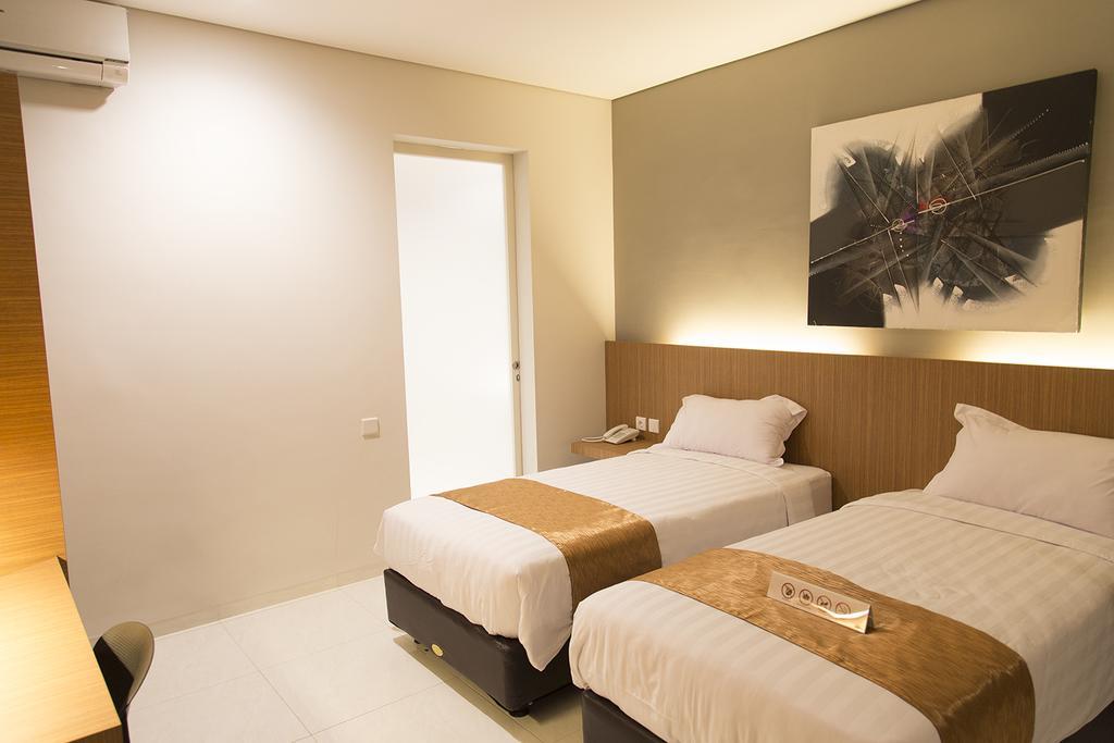 Gm253 Hotel Jembel Rum bild