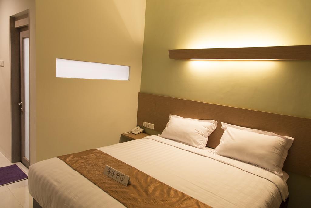 Gm253 Hotel Jembel Rum bild