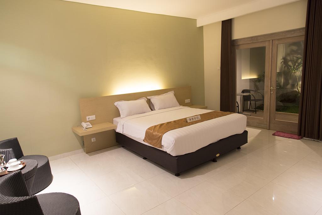 Gm253 Hotel Jembel Rum bild